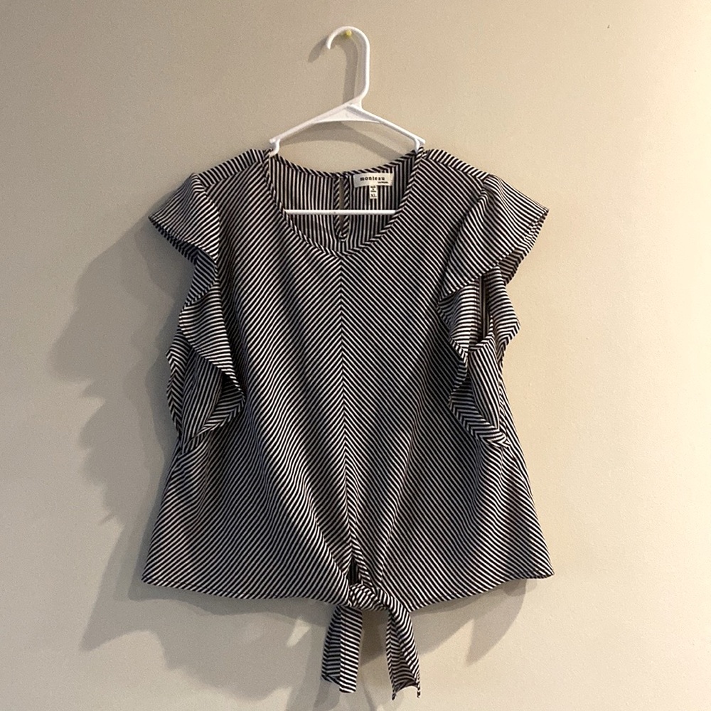 Black&white blouse